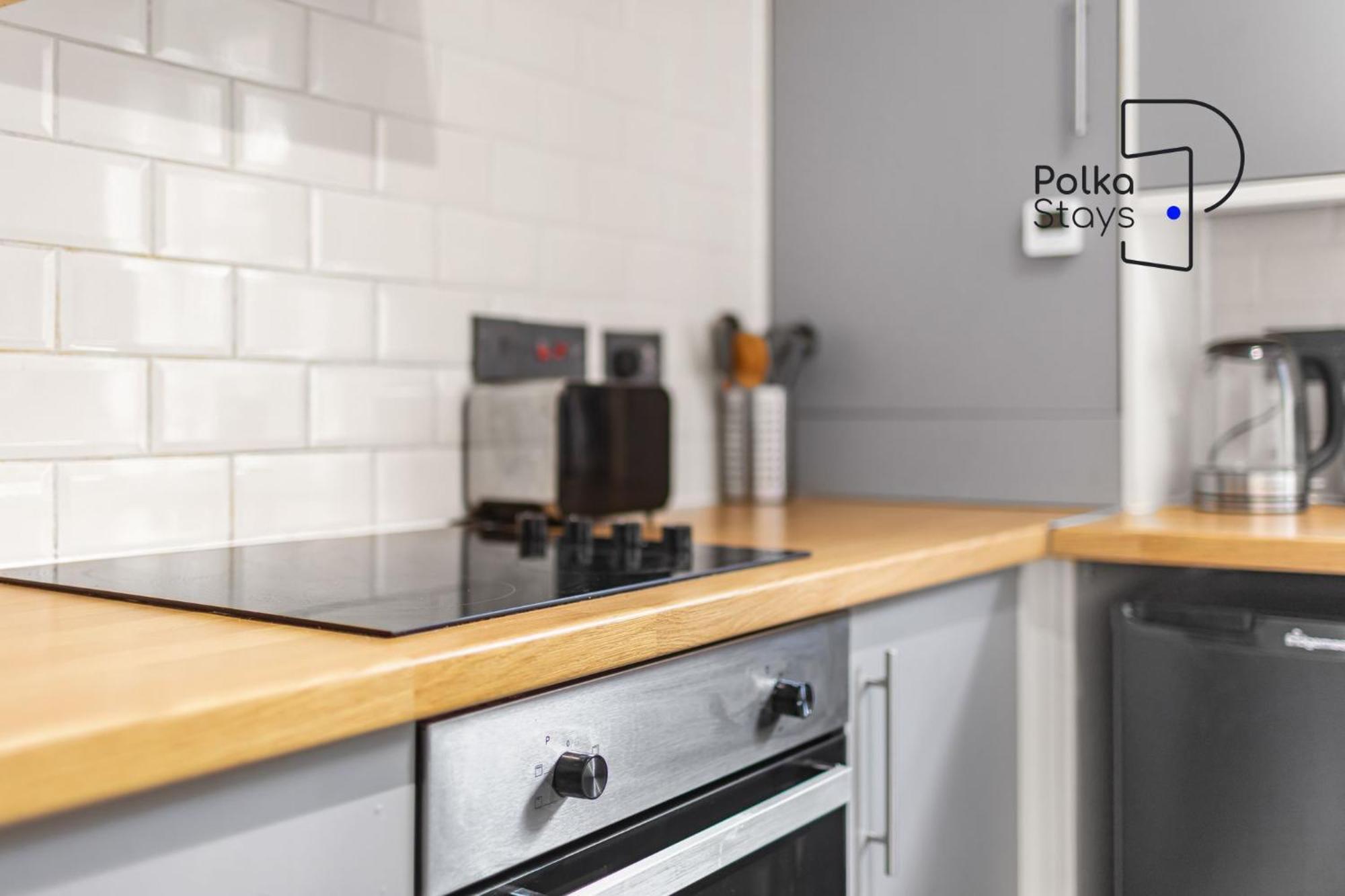 Polkadot Winter Gardens - Large Modern Apartments In Blackpool By Polkastays Екстериор снимка