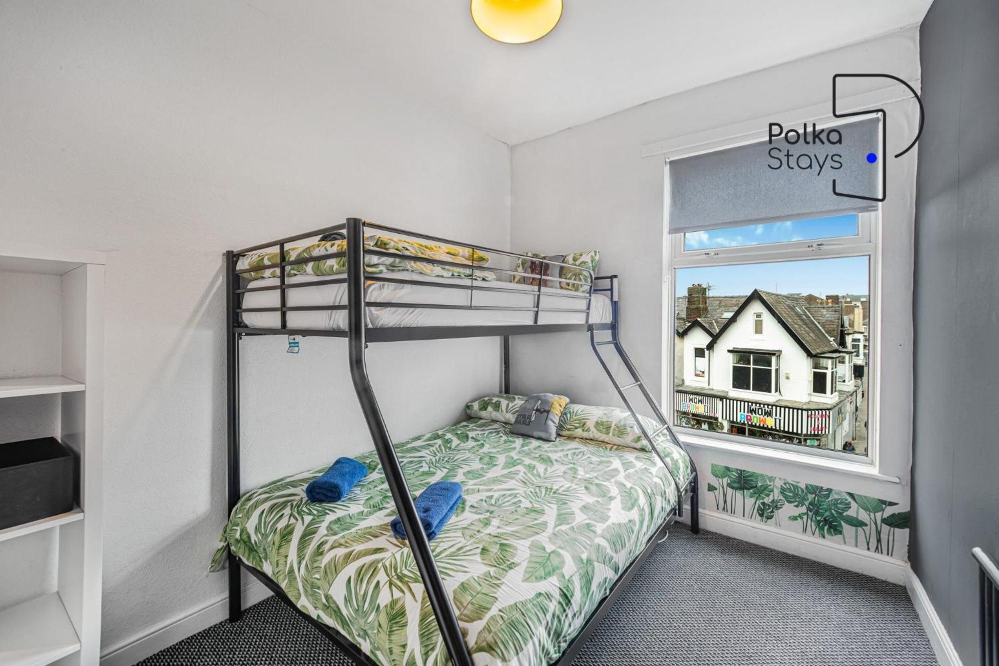 Polkadot Winter Gardens - Large Modern Apartments In Blackpool By Polkastays Екстериор снимка