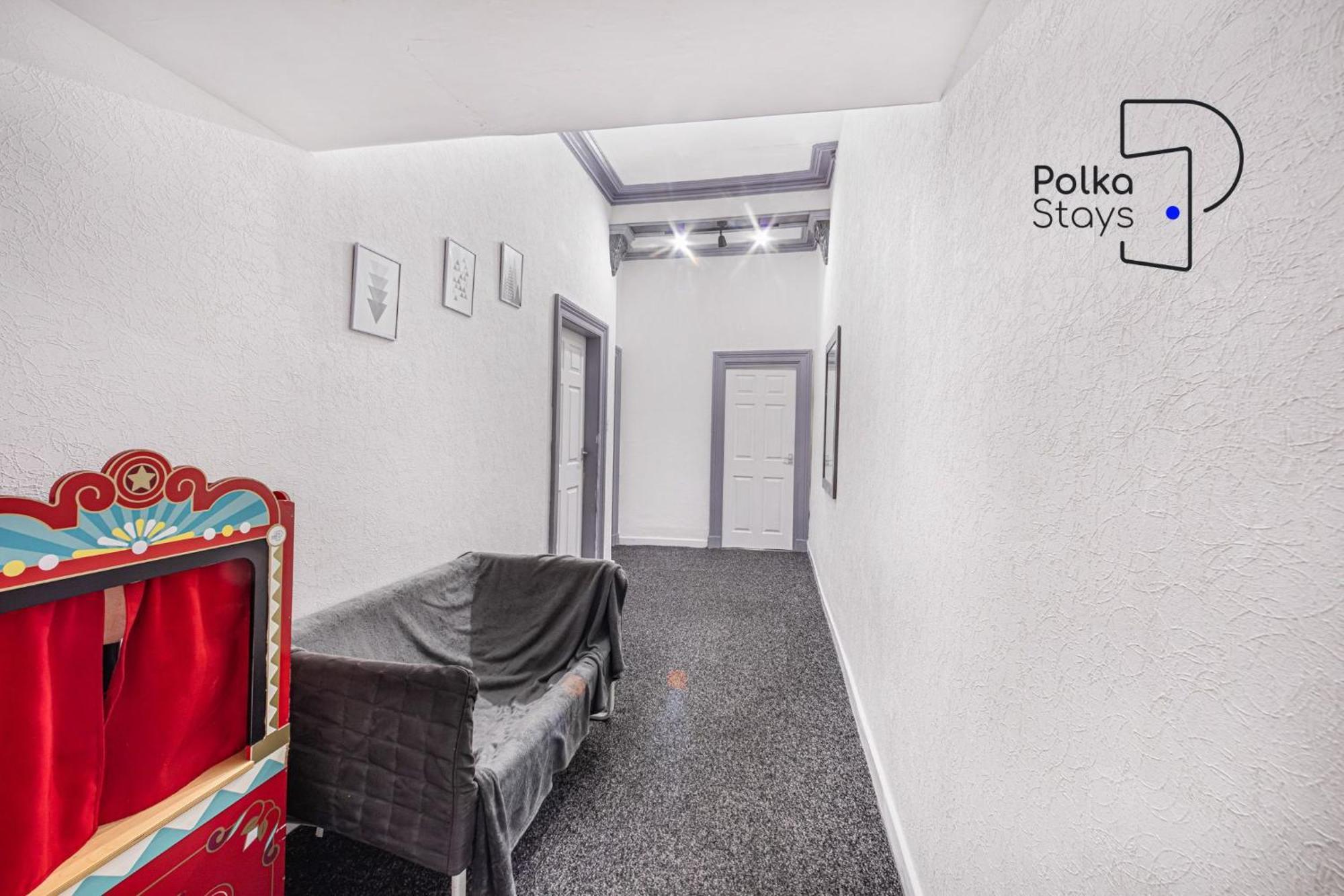 Polkadot Winter Gardens - Large Modern Apartments In Blackpool By Polkastays Екстериор снимка